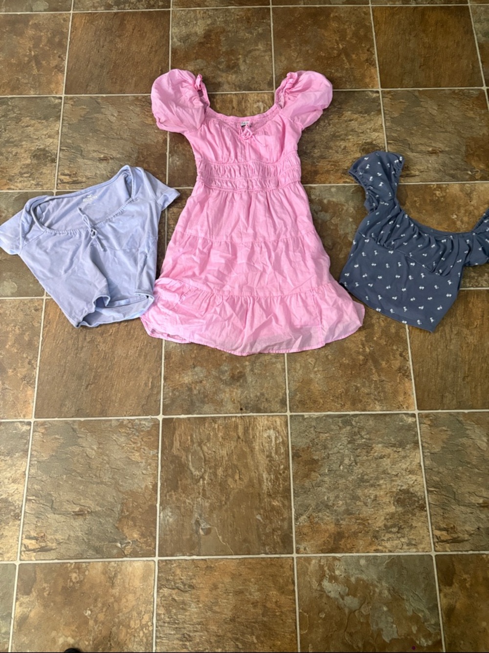 Bundle of 3 girls size s Hollister items.  1 dress+ 2 shirts!! 3 for 1!!